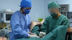 【手術服】雪野醫生和雫醫生手術服肛門精密檢查採精【口罩手套戀物癖】