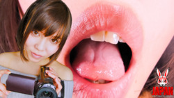 POV! Momo MOMOI's sexy tongue and mouth selfie