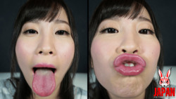Virtual Tongue Kiss: Momona Aino